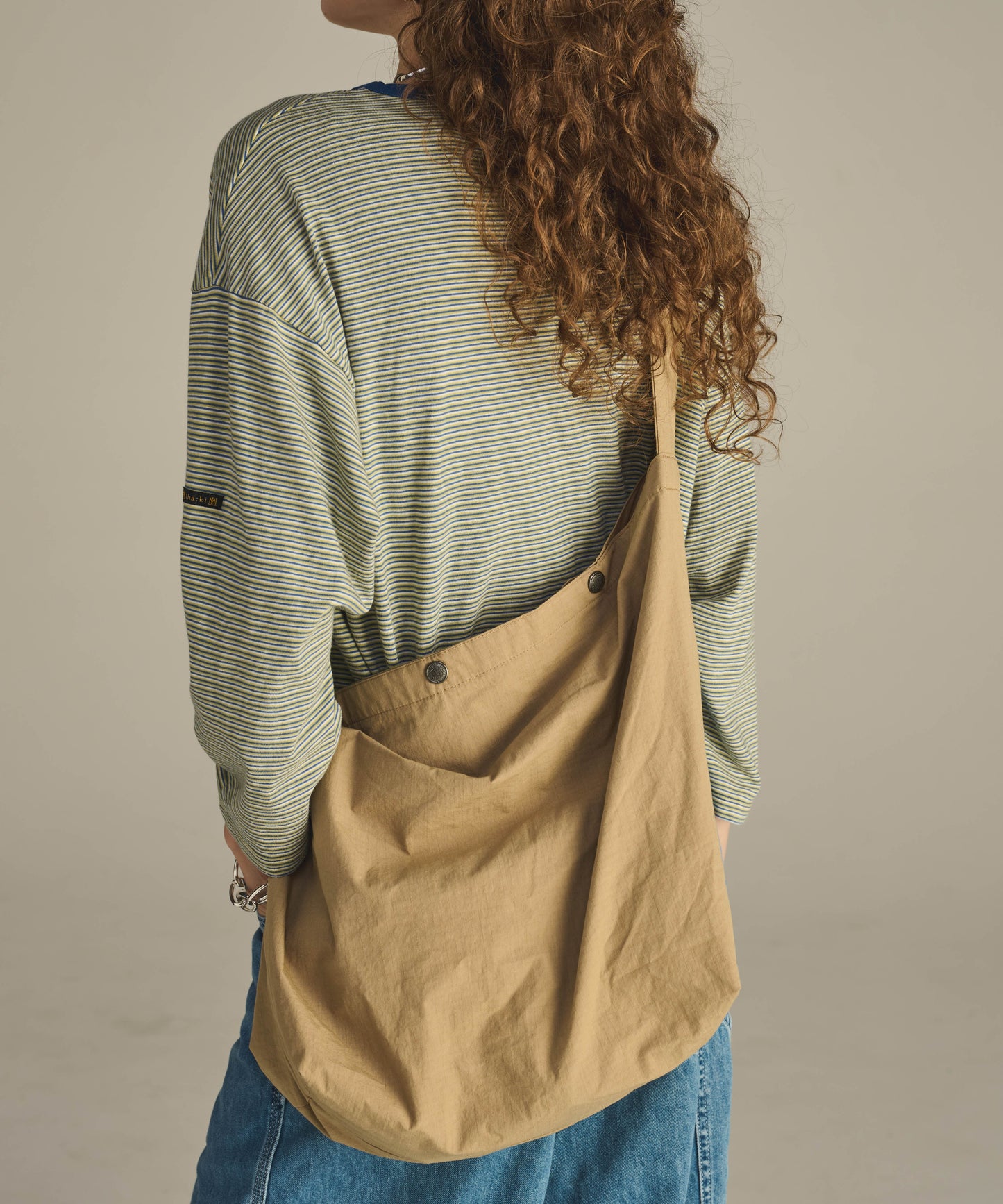 VERTICAL SACOCHE MID / MIL24HBG3035