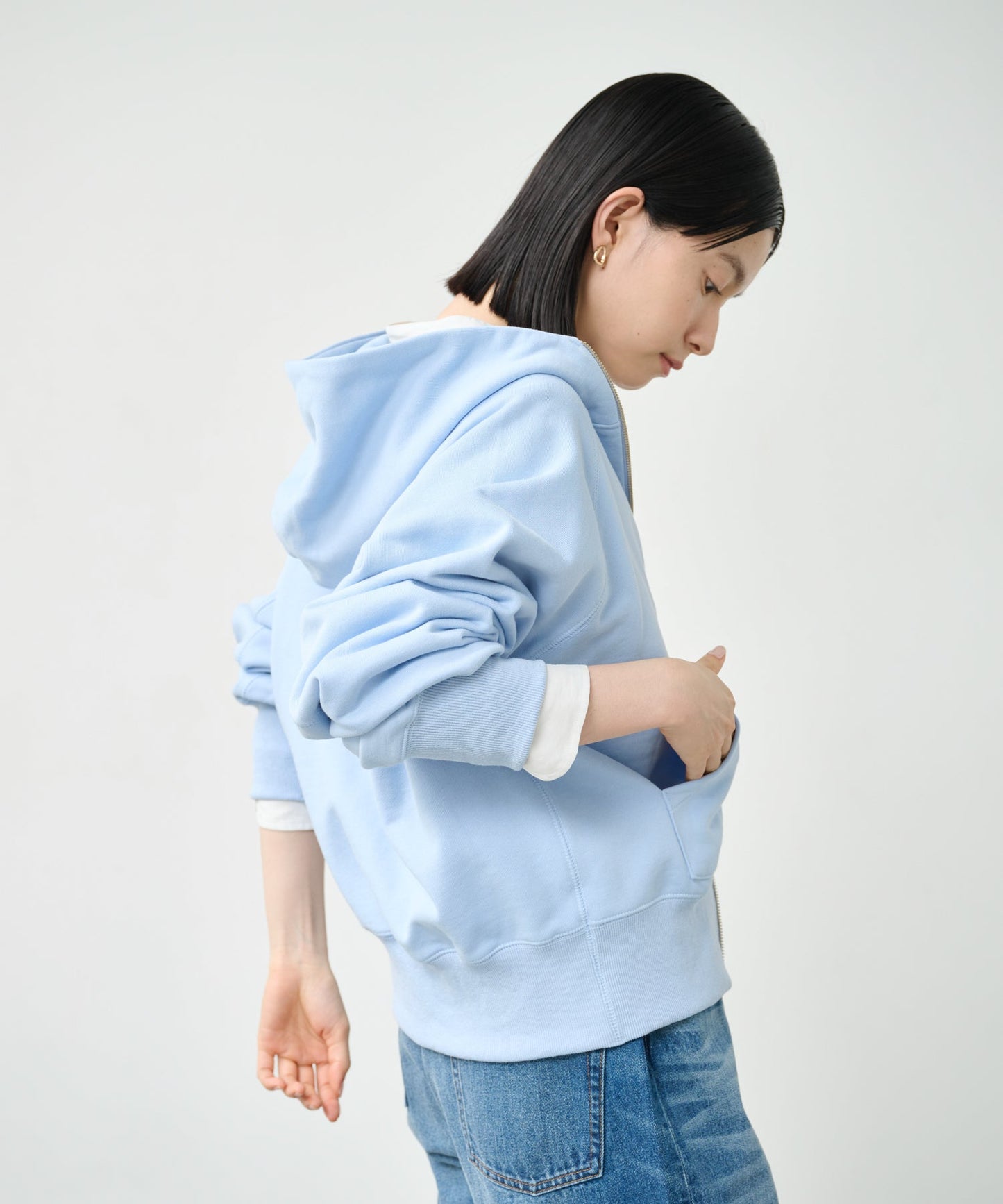 ZIP UP HOODIE / MIL26HCS3474