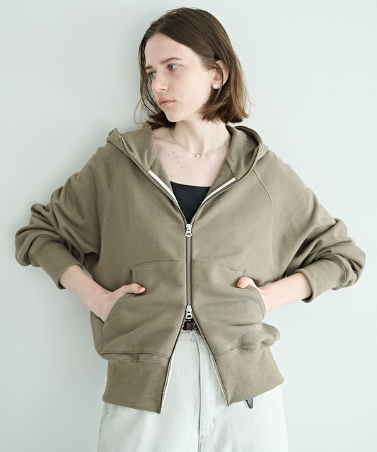 ZIP UP HOODIE / MIL26HCS3474