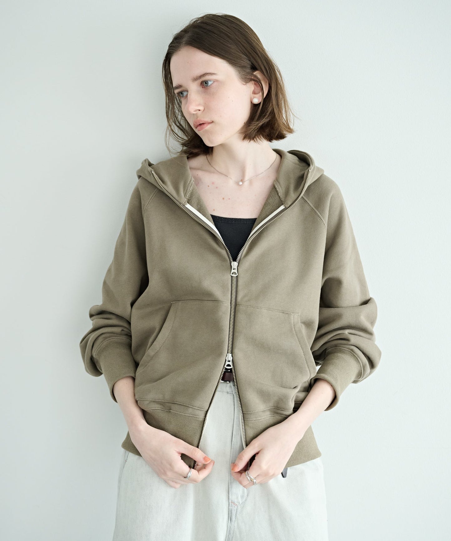 ZIP UP HOODIE / MIL26HCS3474