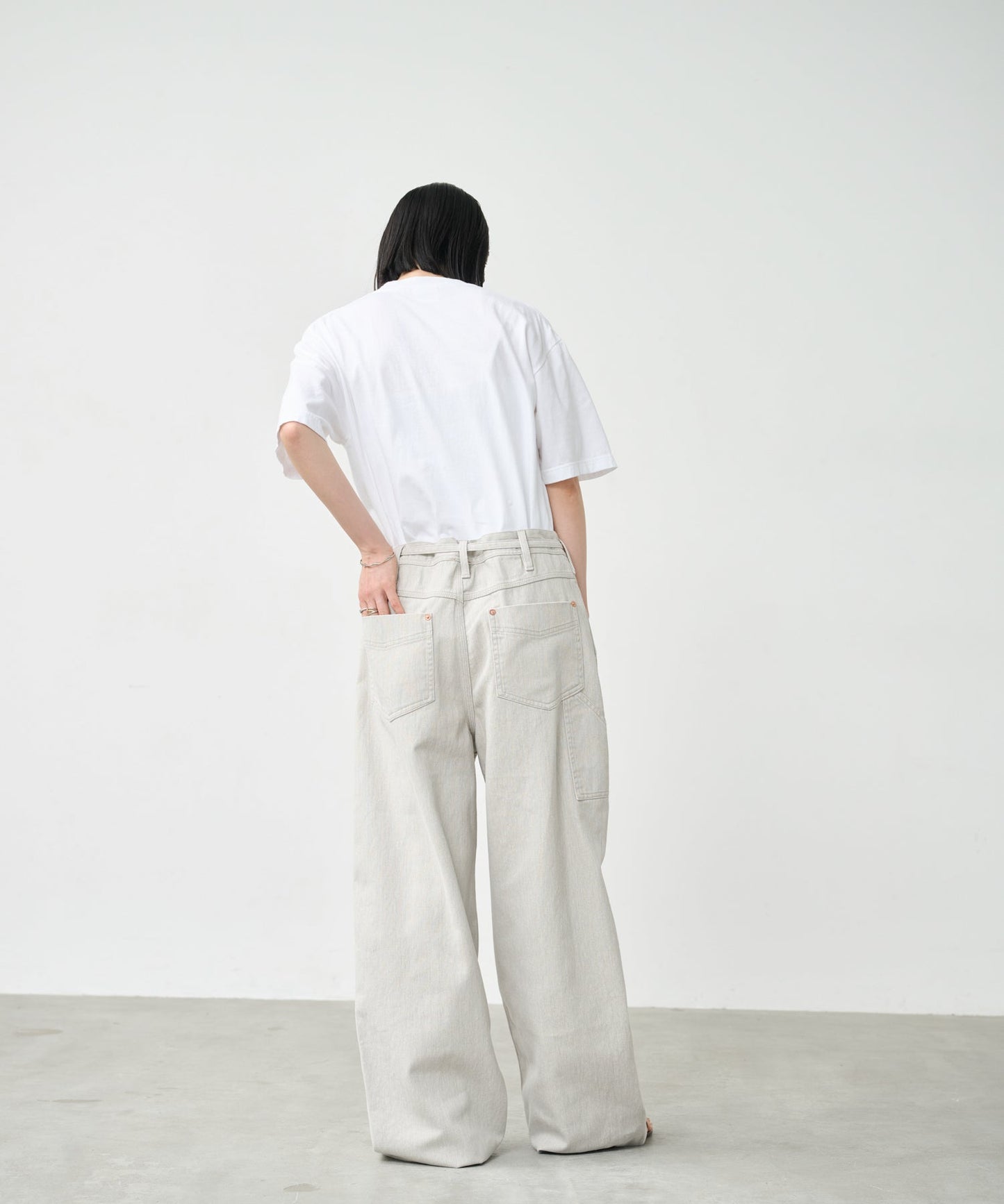 BOX TEE -P.W.C.- / MIL26HCS3490