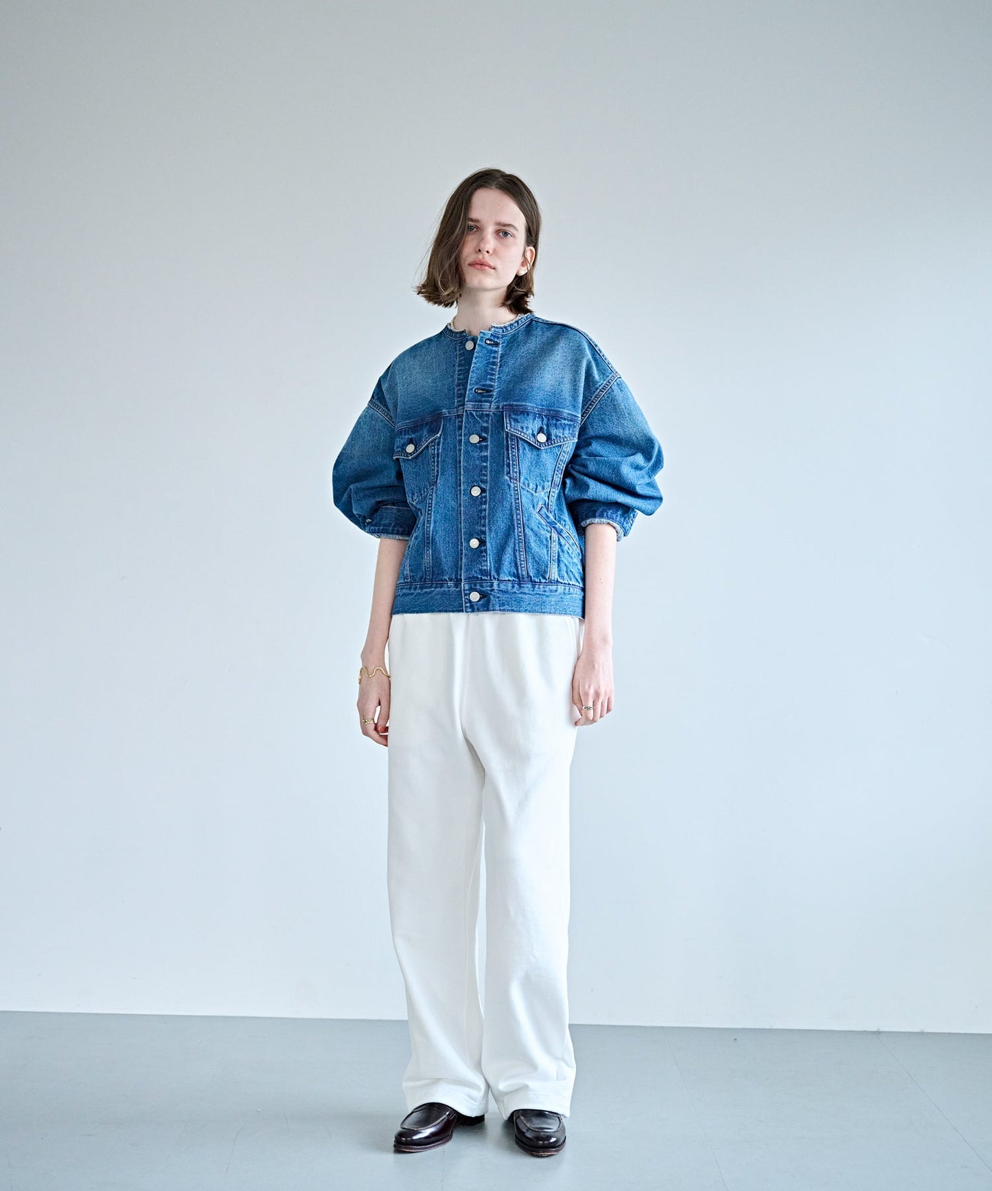 CUT OFF COLLAR DENIM JKT / MIL26HJK3245