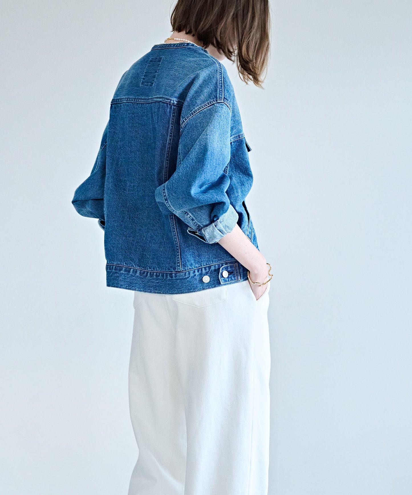 CUT OFF COLLAR DENIM JKT / MIL26HJK3245